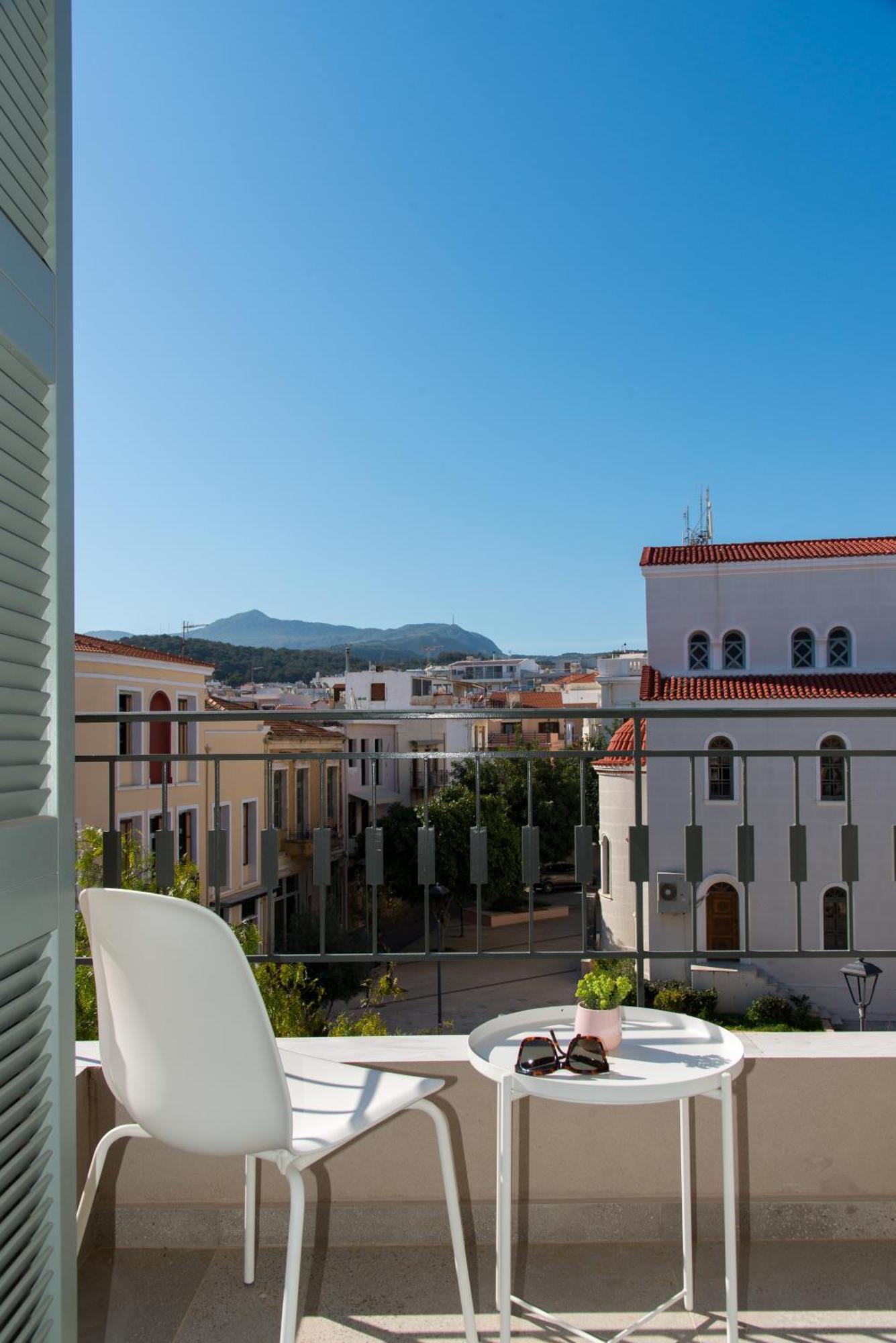 Appartement The Met 3, Elegant Centrally In Rethymno!